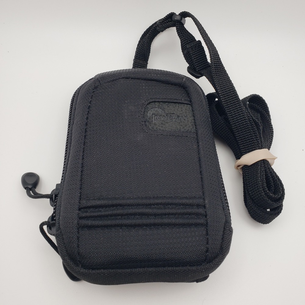 Lowepro Compact Camera Pouch Geneva 10 Black Belt Loop Point and Shoot Strap